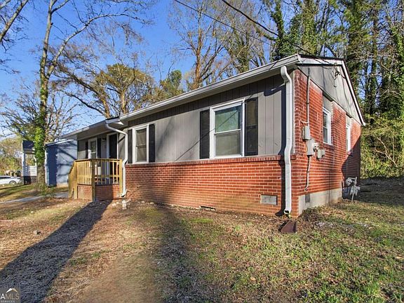 2nd image of 333 Argus Cir NW