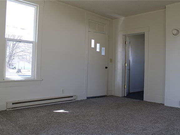 4th image of 1403 W South 3rd St