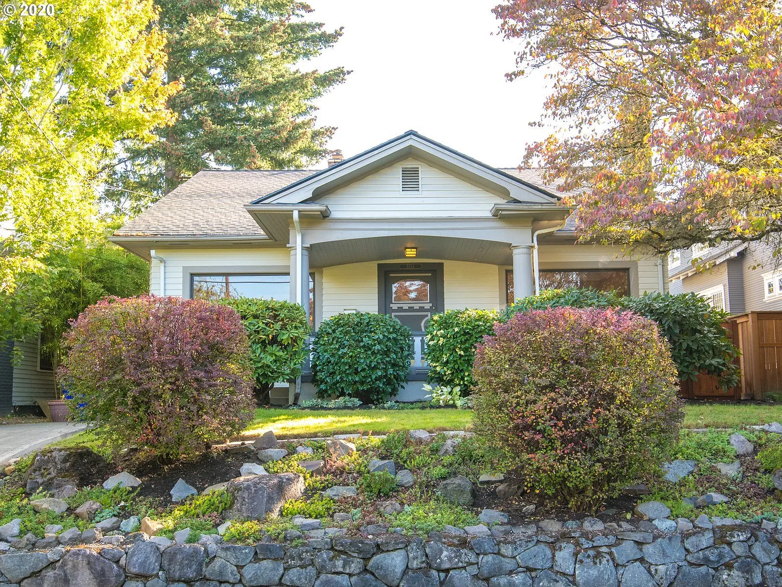 2334 NE 24th Ave photo 1