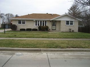 8620 Narragansett Ave, Burbank, IL