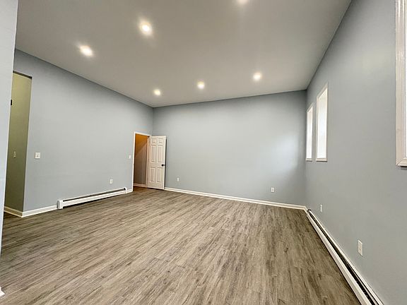 2nd image of 165 Chapman St Floor 1