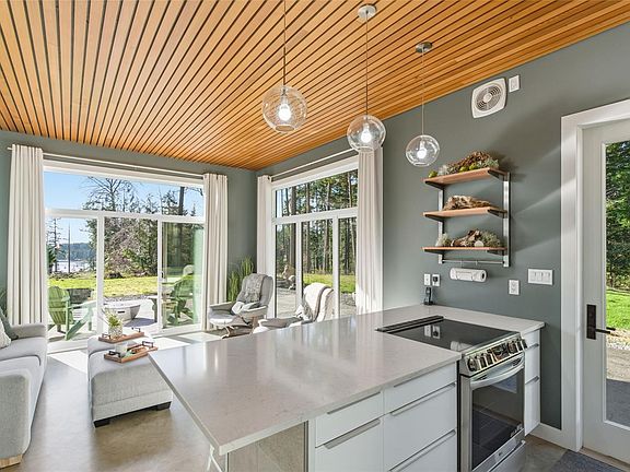 5th image of 1805 Stalker Rd