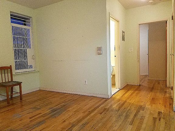 3rd image of 123 E 102nd St APT 4D