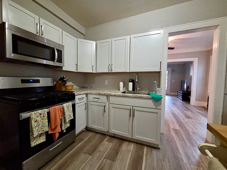 25 Vassar St #1 — Photo 3