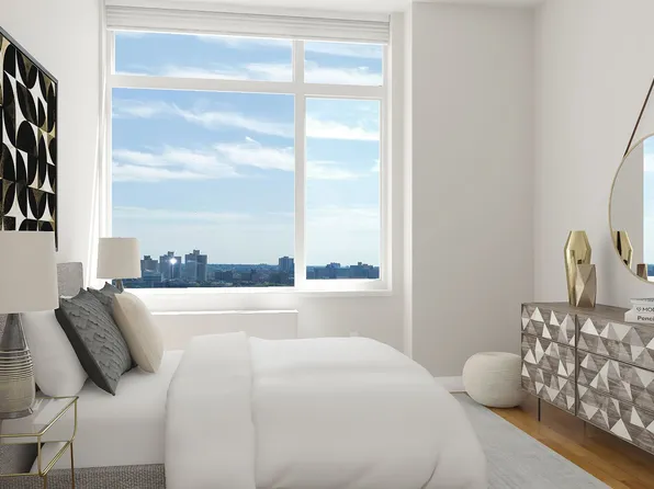 61-55 Junction Boulevard image 4 of 15