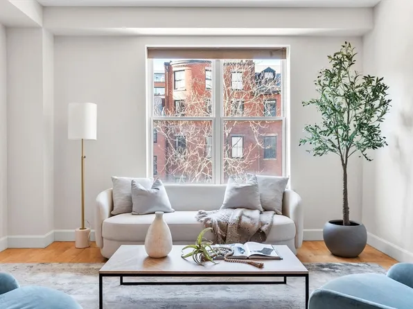10 Bowdoin St Unit 303, Boston, MA 02114