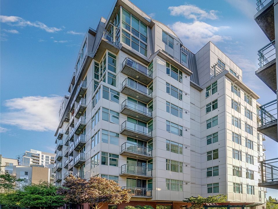 1st image of 1100 106th Avenue NE #803