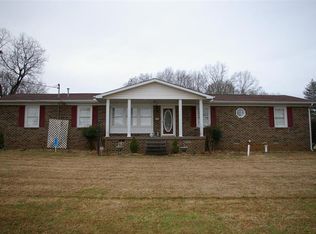 707 Flower Lane Dr, Estill Springs, TN 37330