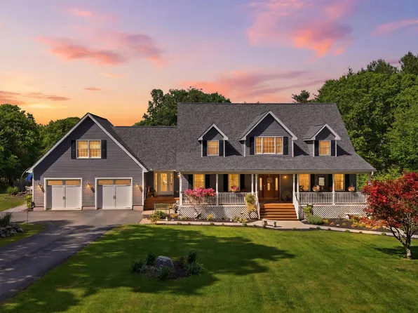 37 Grell Rd, Hawley, PA 18428