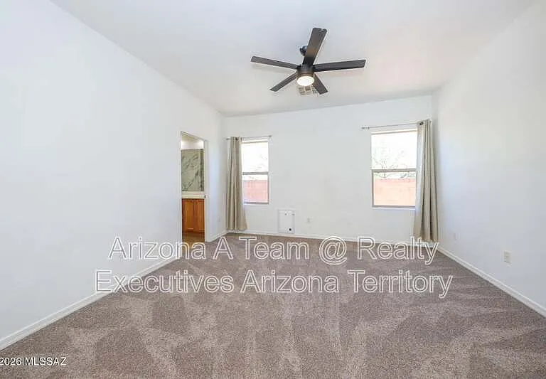 10401 E Yew Pl — Photo 7