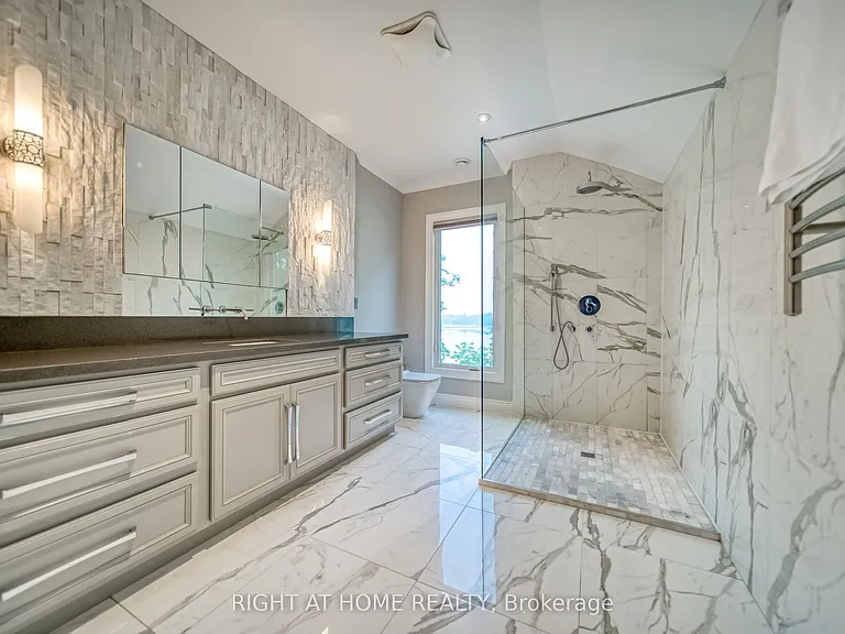 44 Royal Henley Blvd — Photo 30