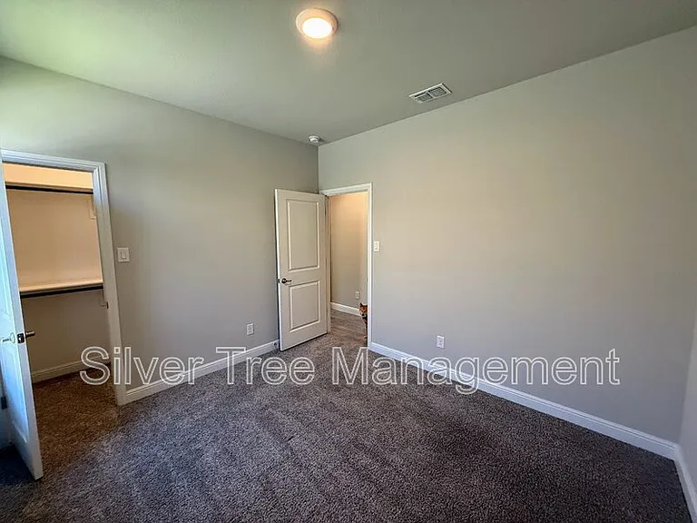 10921 Rockchapel Dr — Photo 28
