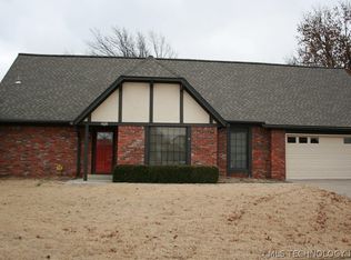 10023 E 40th St, Tulsa, OK 74146
