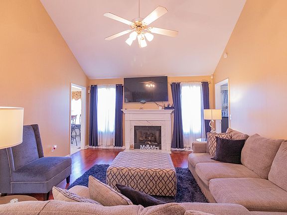 5th image of 3873 Northbrook Dr