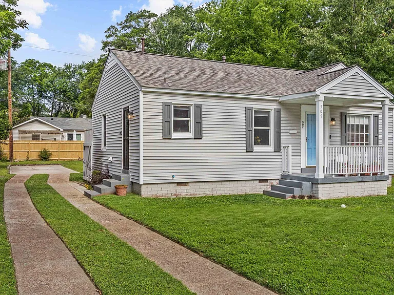 507 Grahamwood Dr — Photo 2