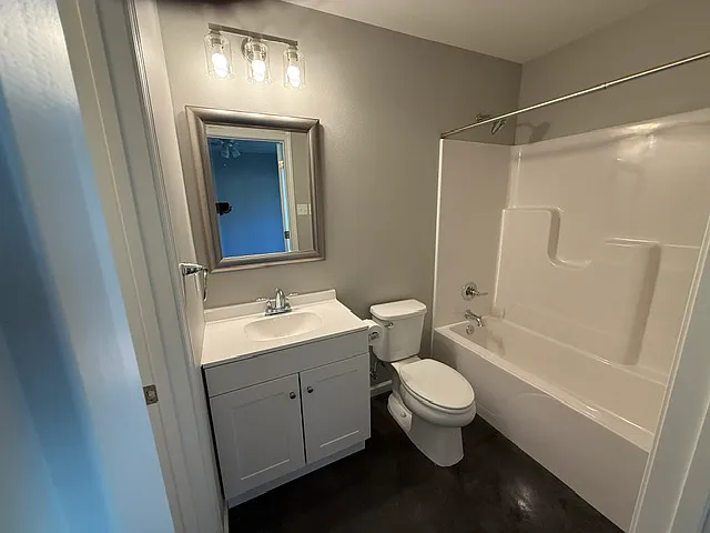514 Goldenwood Dr — Photo 7