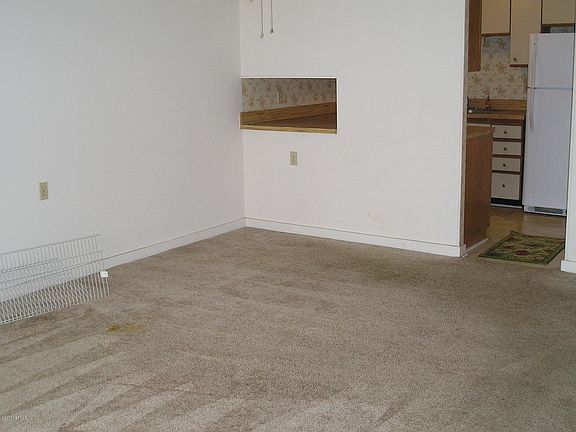 4th image of 1071 EDGEWOOD Avenue #606