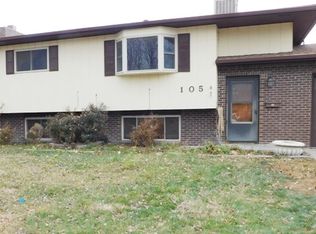 105 La Rochelle Dr, Pueblo, CO 81005