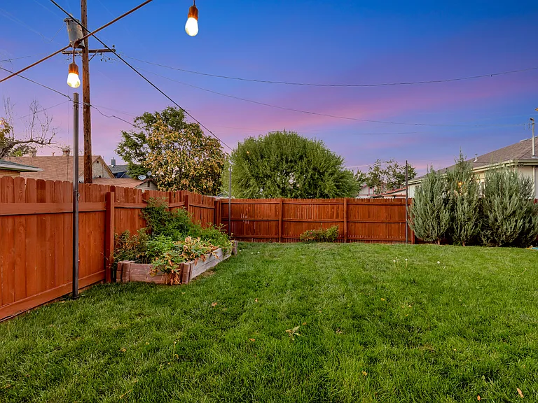 4411 Fillmore St — Photo 15