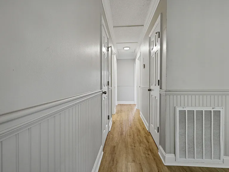 2 Mississippi Dr — Photo 11