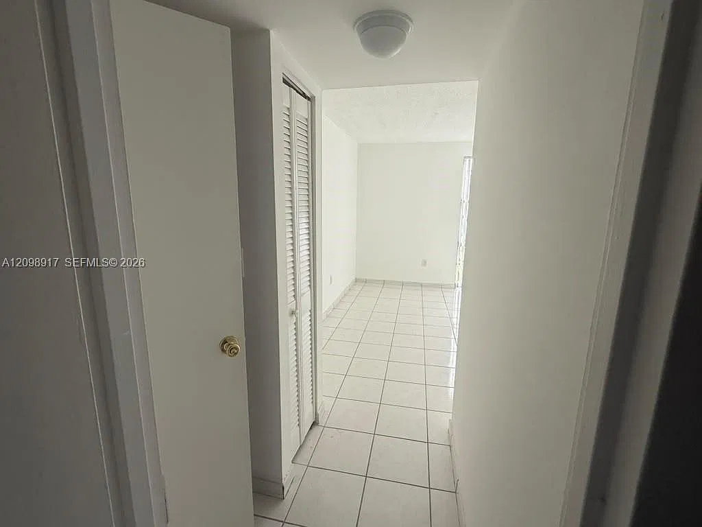 17560 Atlantic Blvd — Photo 3
