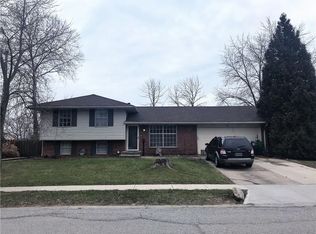 3 Hyde Park Row, Brownsburg, IN 46112