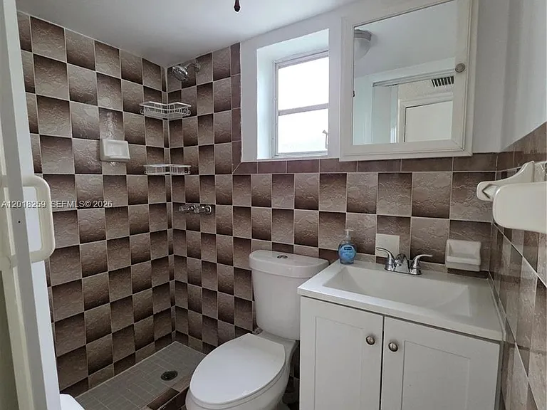 4601 SW 5th St — Photo 22