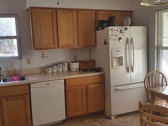 2nd image of 420 Sandmar Dr