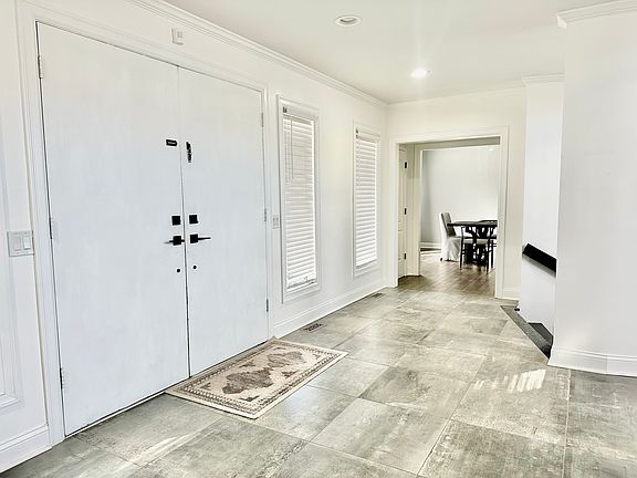 4th image of 95 Barbara Ln