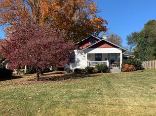117 Sulphur Springs Rd, Asheville, NC 28806
