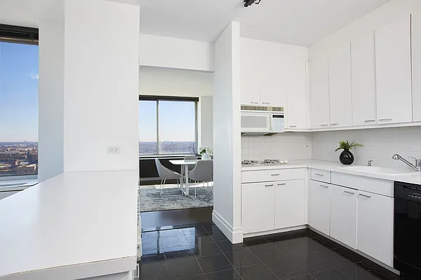 Sold by Brown Harris Stevens | media 27