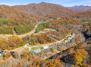 13 Light Waters Dr, Cullowhee, NC 28723