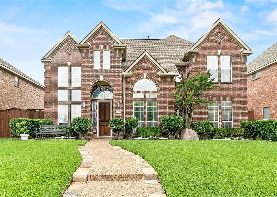 1st image of 2409 Vista Point Dr
