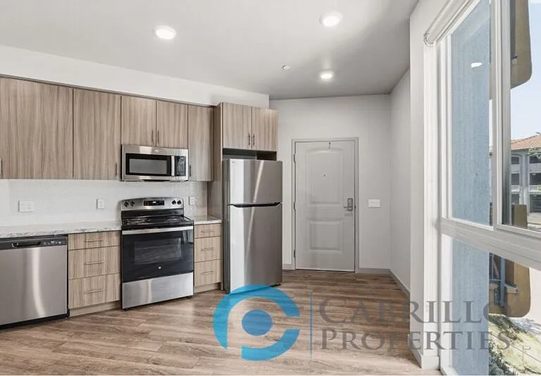 3093 Broadway #302 — Photo 10