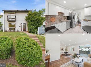 208 Willow Ter, Sterling, VA 20164