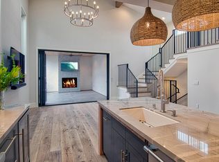 710 Avocado Ave UNIT B, Corona Del Mar, CA 92625