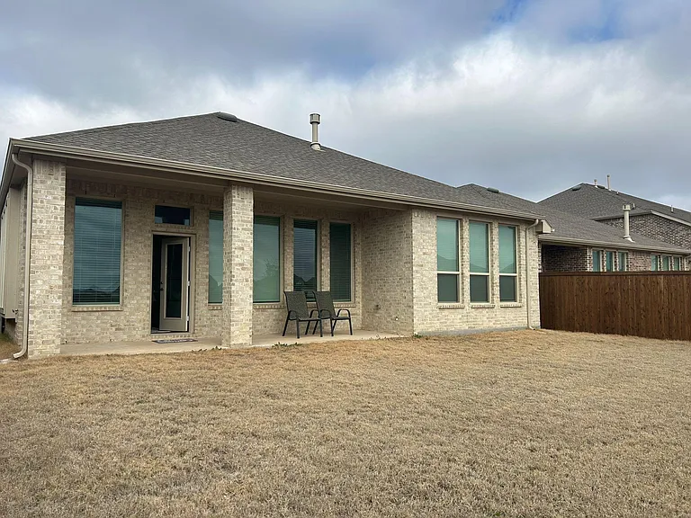 1120 Canuela Way — Photo 21