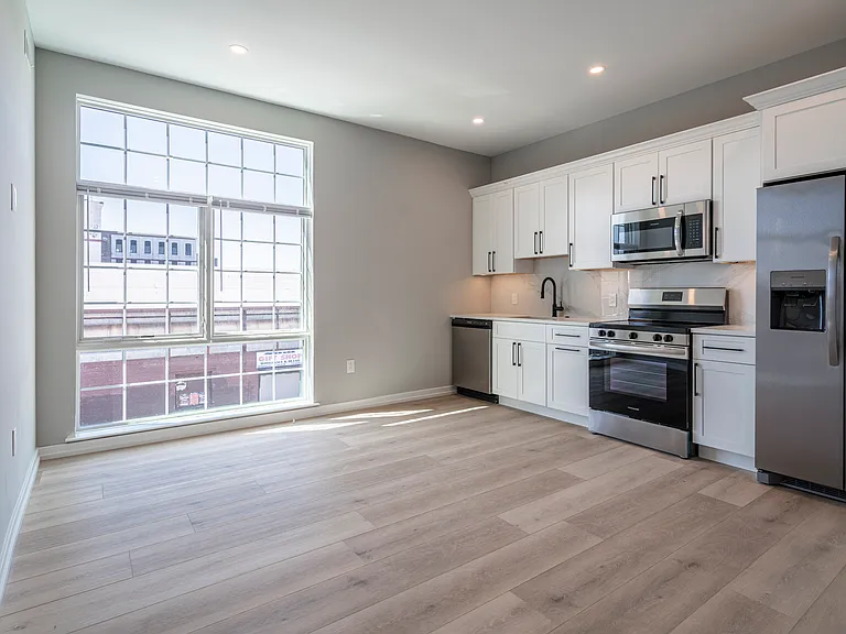 2401 Washington Ave — Photo 24