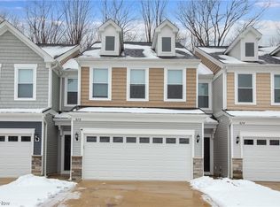 878 S Parkside Dr, Westlake, OH 44145