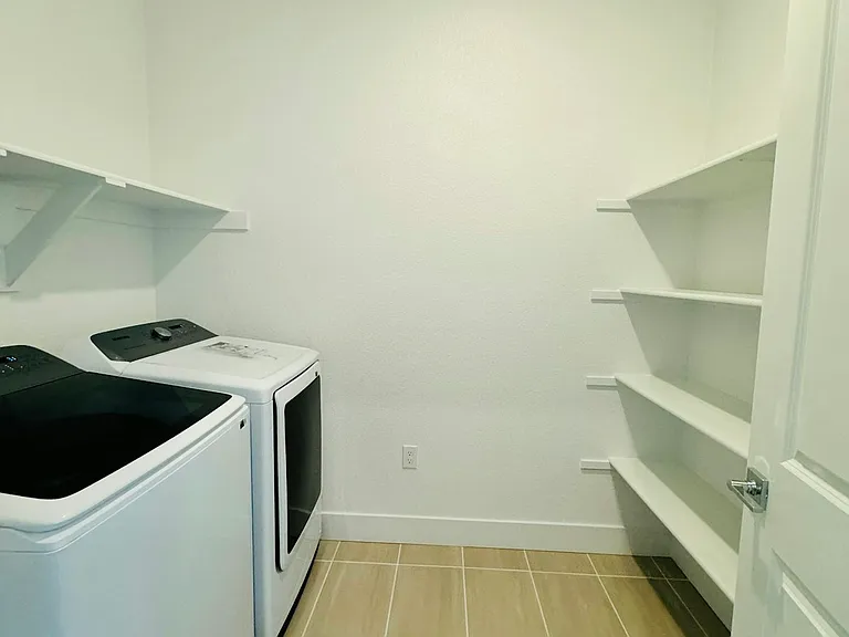416 N Mendocino Way — Photo 15