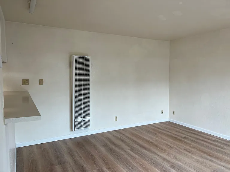 1141 E Foothill Blvd #1 — Photo 27