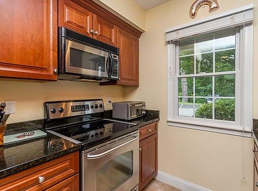 5th image of 410 Salem St APT 603