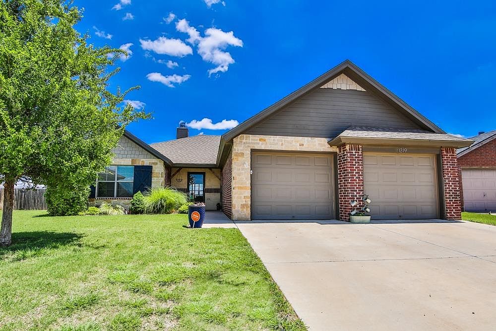 1319 Yorkshire Ave, Wolfforth, TX 79382 Zillow