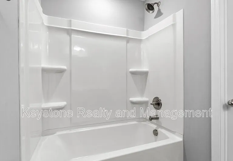 206 Woodland Valley Ln — Photo 13