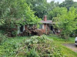 5225 Hendron Rd, Groveport, OH 43125