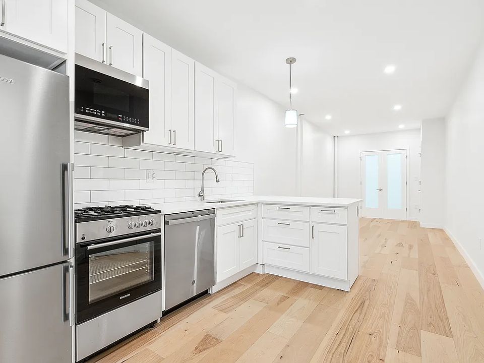 1st image of 171 15th St APT 1R