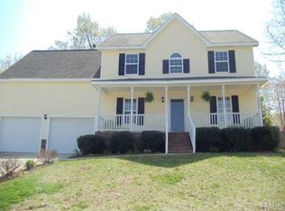 112 Stone Barn Cir, Holly Springs, NC 27540