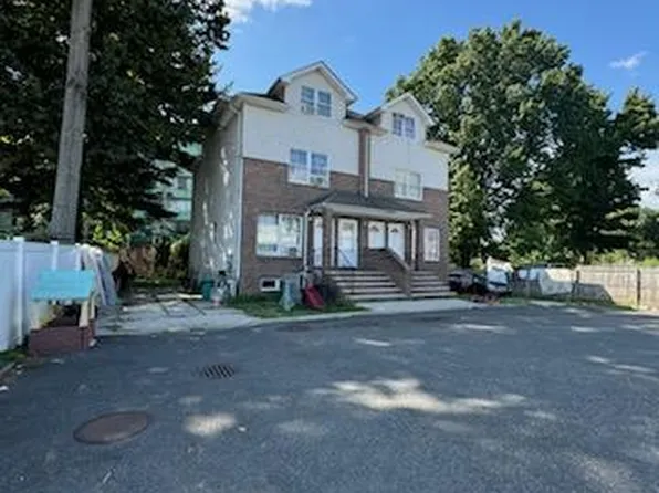 366 Union Avenue 2 image 1 of 9