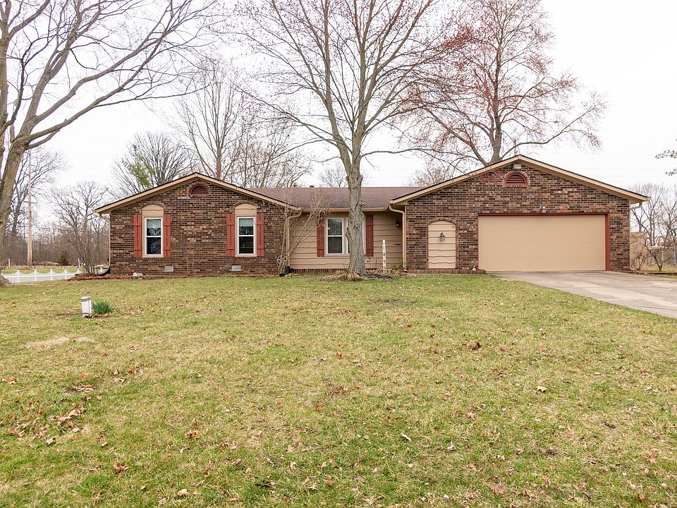 1st image of 2273 Woodland Trce
