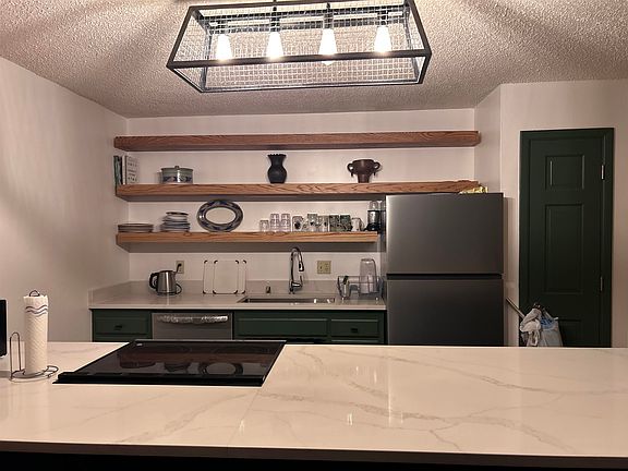 5th image of 14 Jackson Hole Rd #201